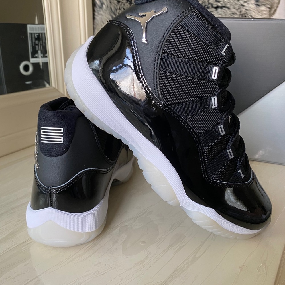Jordan 11 - Picture 6 of 10